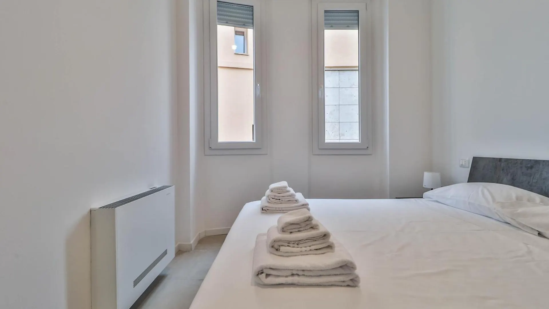 Arcos - 10 Minutes Walk To Piazza Maggiore Bologna Apartment