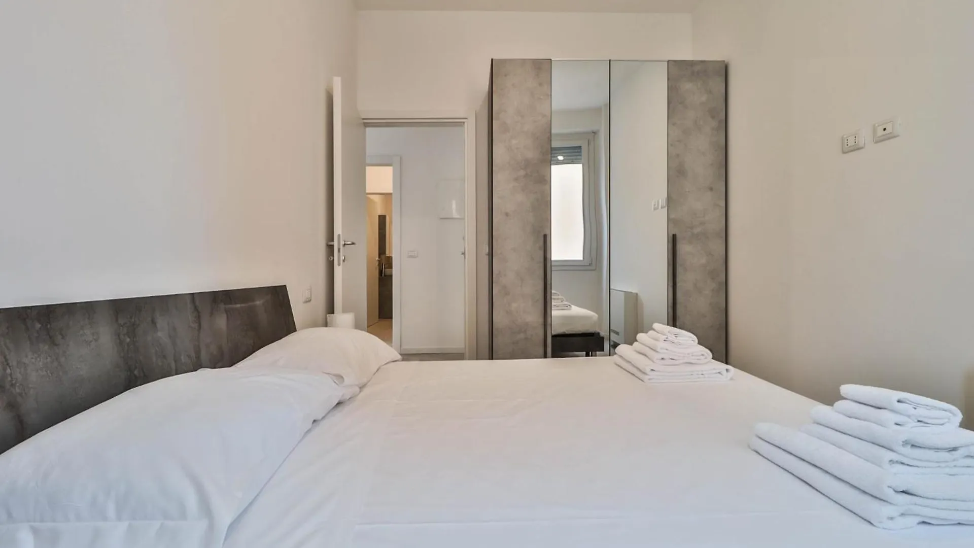 Arcos - 10 Minutes Walk To Piazza Maggiore Bologna 0*,